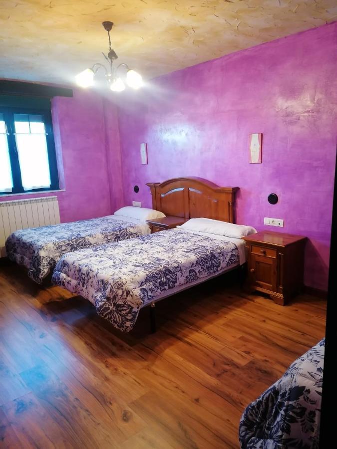 Hosteria Casa Flor Murias de Rechivaldo Esterno foto