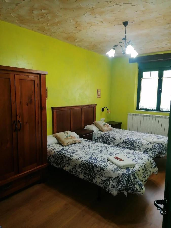 Hosteria Casa Flor Murias de Rechivaldo Esterno foto